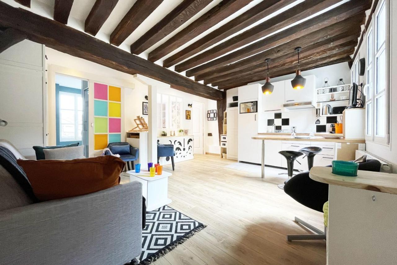Arts Et Histoires Apartment Chartres Bagian luar foto