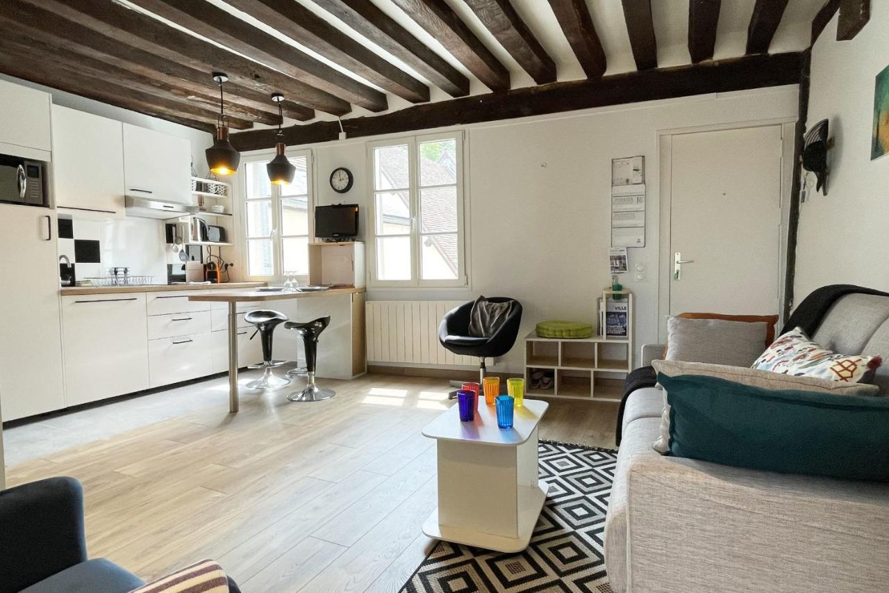 Arts Et Histoires Apartment Chartres Bagian luar foto