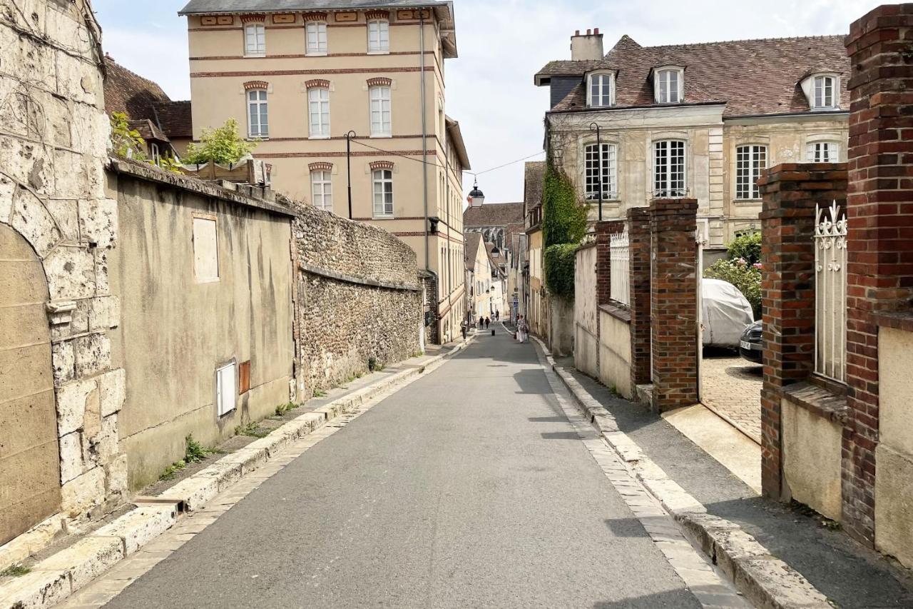 Arts Et Histoires Apartment Chartres Bagian luar foto